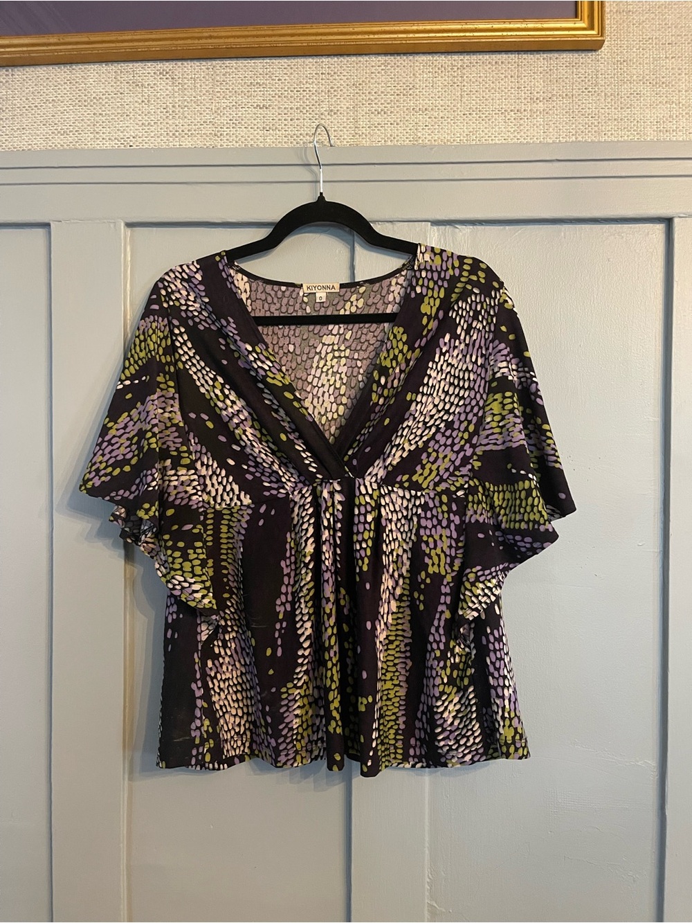 Kiyonna Black Flutter Sleeve V-Neck Top with Purple & Olive Print